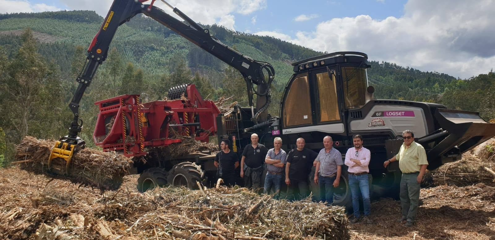 Greenalia Recibe Las Primeras Máquinas Que Retirarán La Biomasa De Los Montes Gallegos
